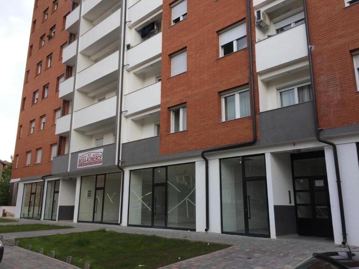 Apartment Guri Pristina Buitenkant foto